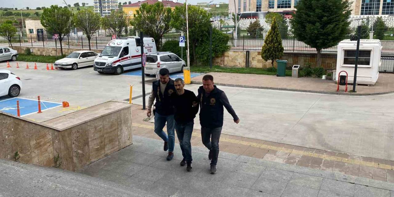 Masaj Salonunda 1 Kişiyi Öldürüp 1 Kişiyi Yaralayan Şüpheli Tutuklandı