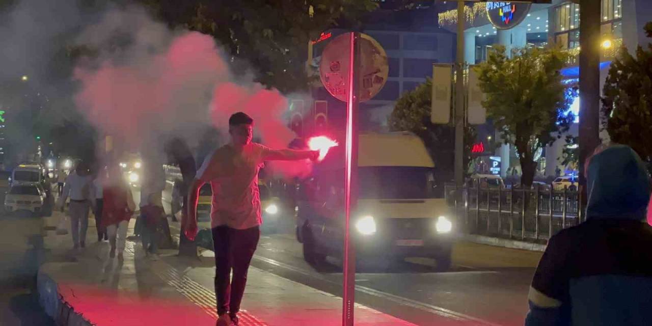 Mardin’de Seçim Kutlamaları Başladı