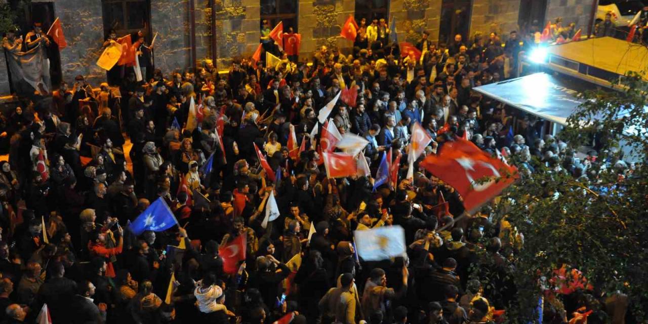 Kars’ta Erdoğan Sevinci