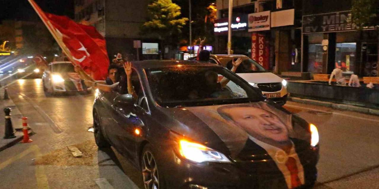 Antalya’da ‘erdoğan’ Coşkusu
