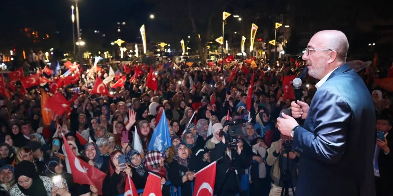 Kütahya’da Recep Tayyip Erdoğan Coşkusu Meydanlara Sığmadı