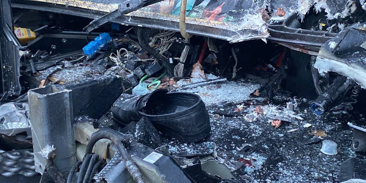 Tem’de Yolcu Dolu Otobüs Tıra Arkadan Çarptı: 1’i Ağır 22 Yaralı
