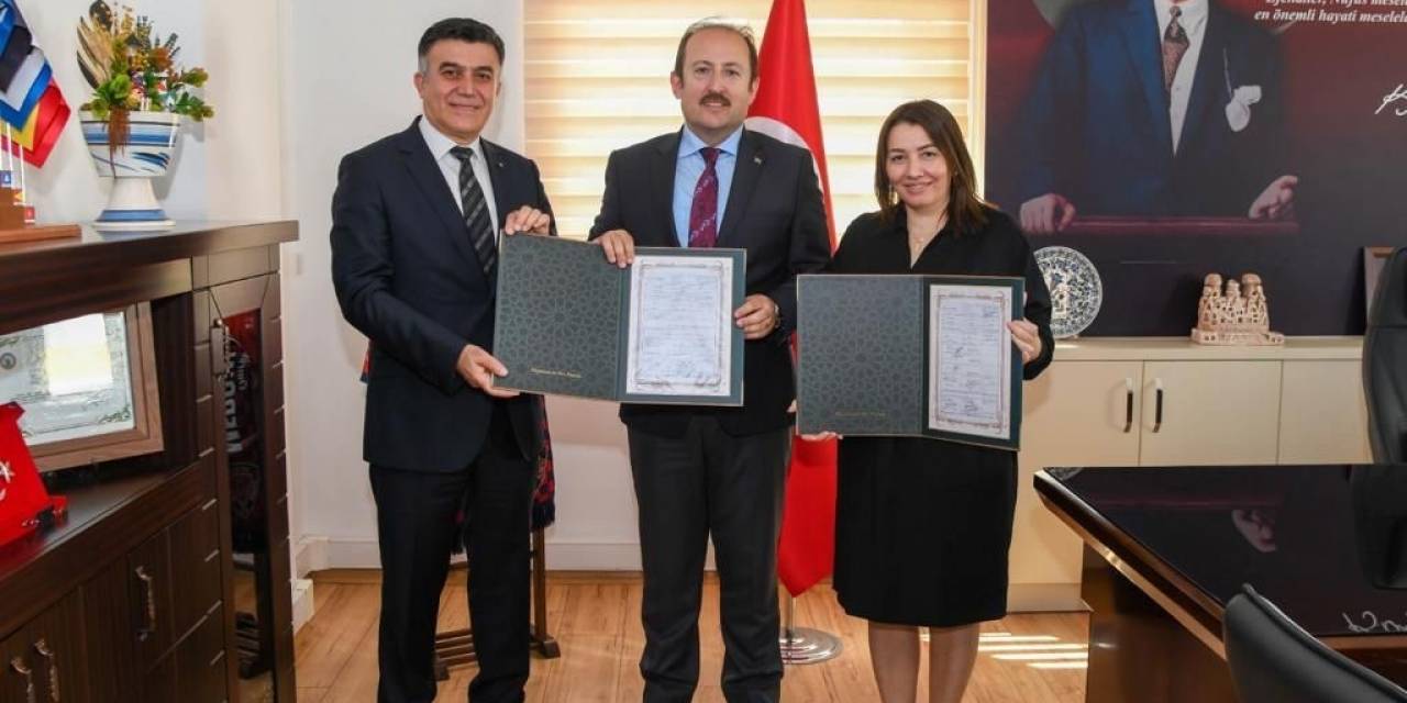 Vali Pehlivan, İl Nüfus Ve Vatandaşlık İşleri Birimlerini İnceledi