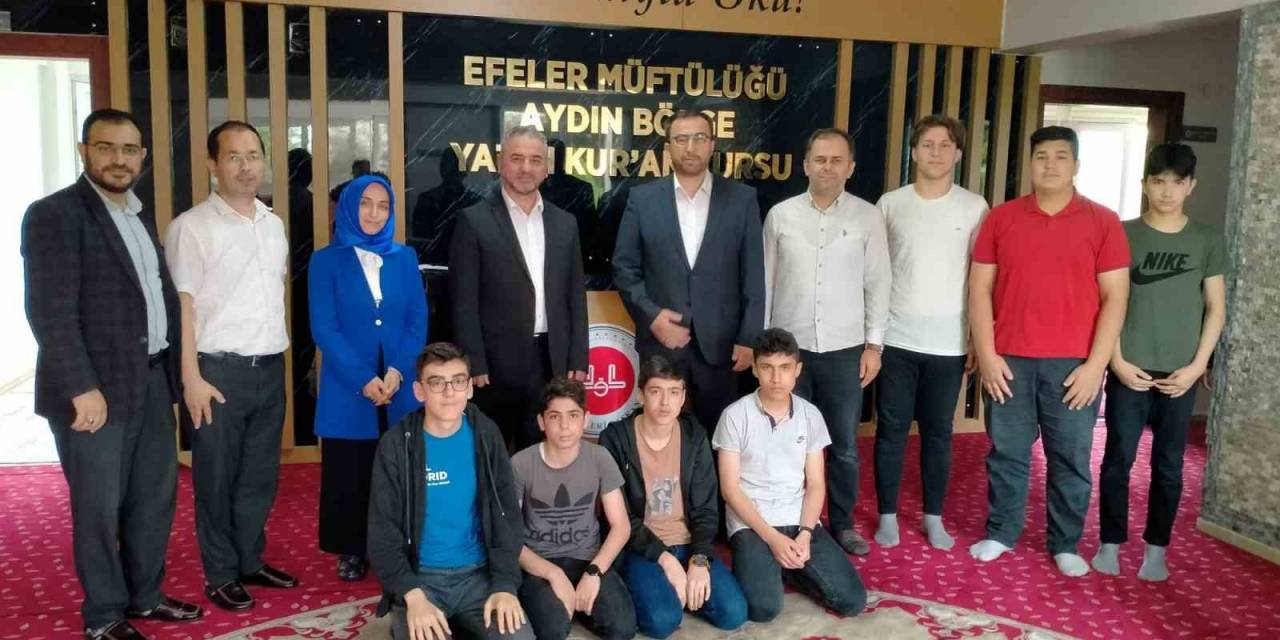 Aydın İl Müftüsü Güneş Hafızların Sevincine Ortak Oldu