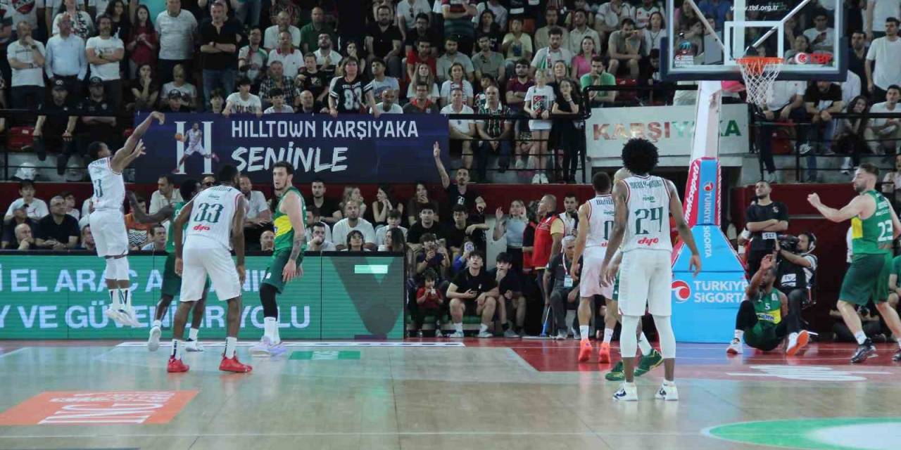 Pınar Karşıyaka, Bursaspor Deplasmanında