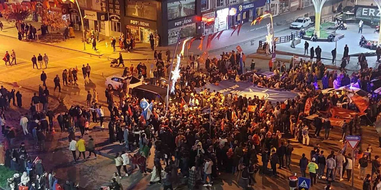 Katılım Oranı Düştü, Erdoğan Oy Oranını Artırdı