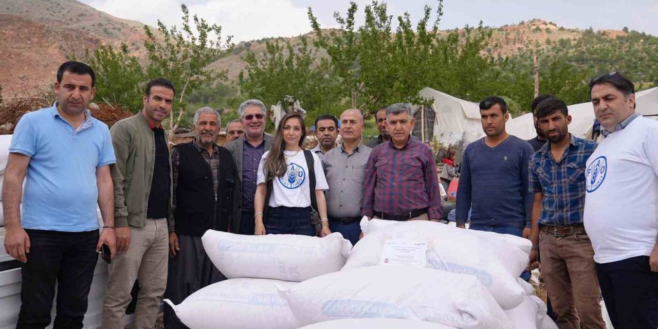 Tut Ve Gölbaşı’nda Besi Yemi Dağıtıldı