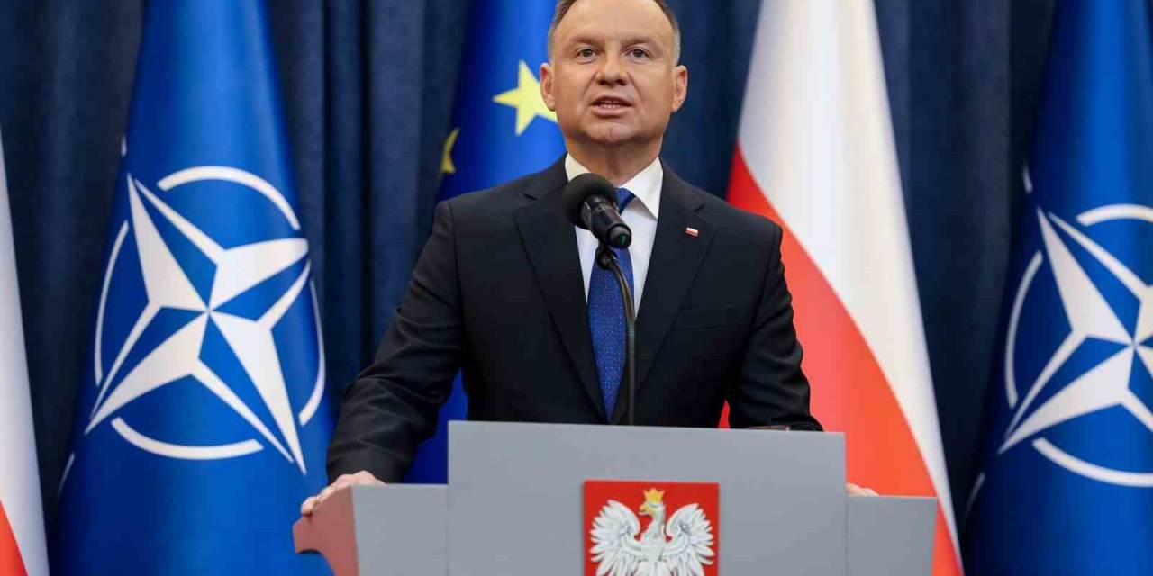 Duda, "rus Etkisiyle Polonya Çıkarlarına Zarar Verenleri Araştıracak Komisyon" Yasasını Onayladı