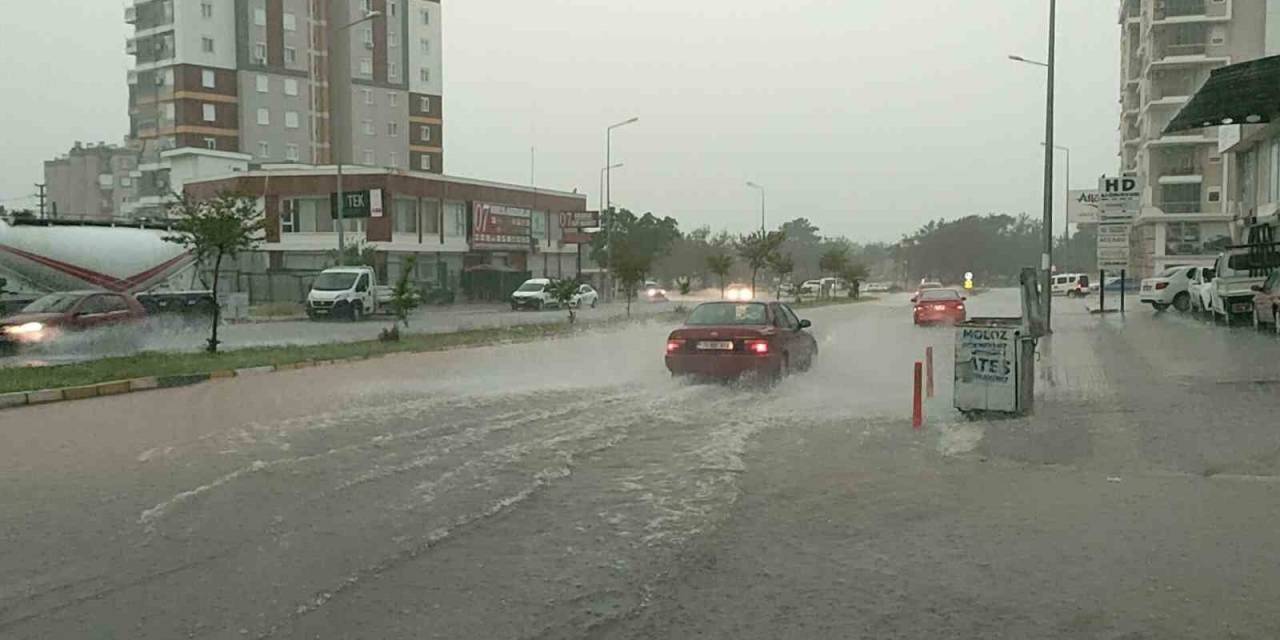 Antalya Ve Çevresi İçin Kuvvetli Yağmur Uyarısı