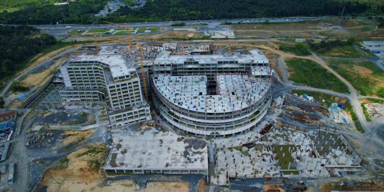 İstanbul Tıp Fakültesi’nin Yeni Sağlık Üssü Hasdal’da Yükseliyor: İlk Etabı 2024’te Bitecek