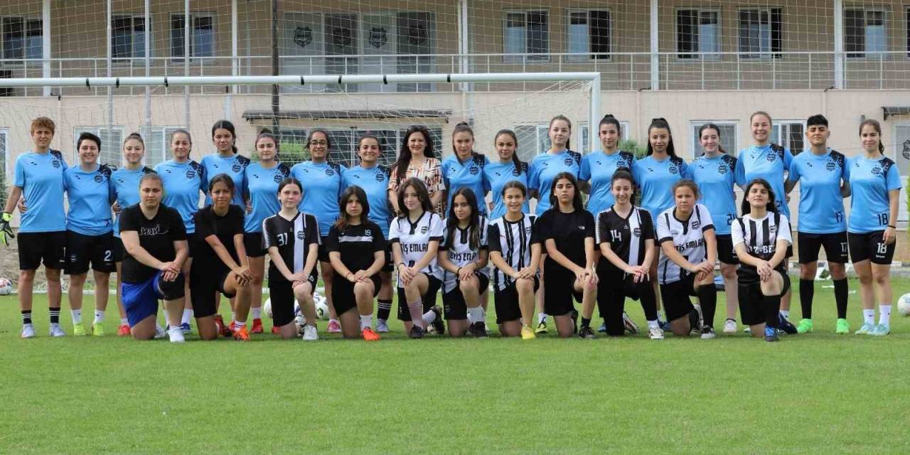 Nazilli Belediyespor Kadın Futbol Takımı, Play-off’lara Hazırlanıyor