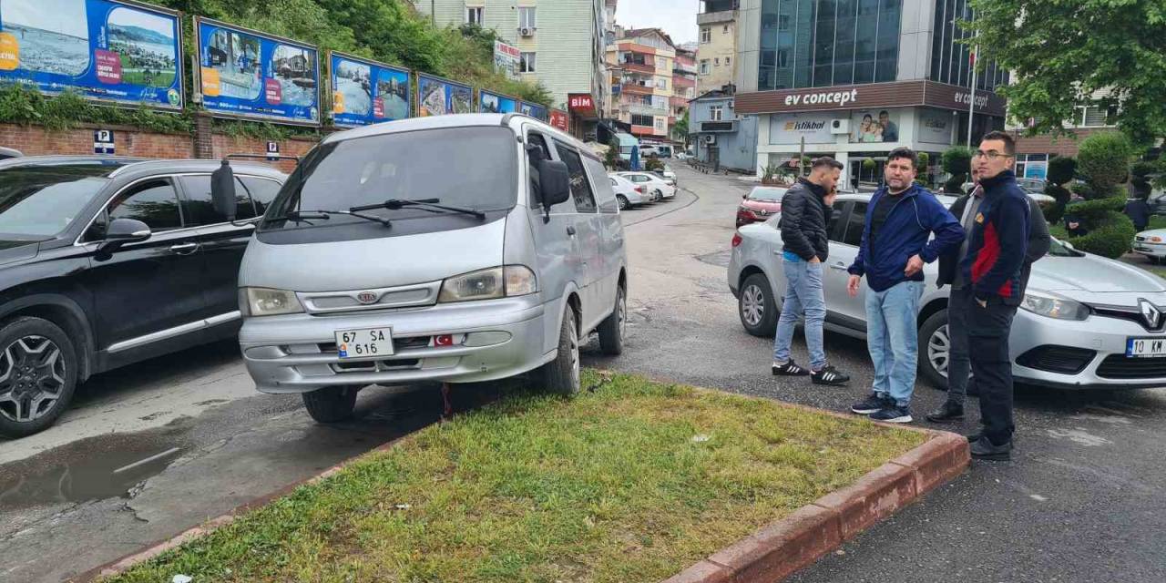 Direksiyon Başında Epilepsi Nöbeti Geçirdi