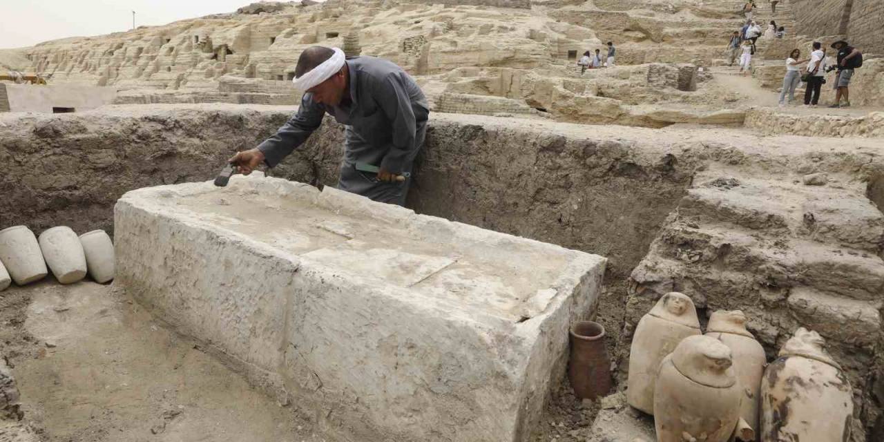 Mısır’da 2 Mumyalama Atölyesi Keşfedildi