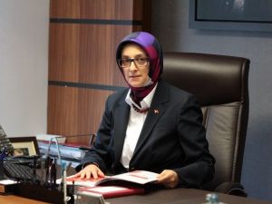 Sümeyye Erdoğan’a Kadınlardan Destek