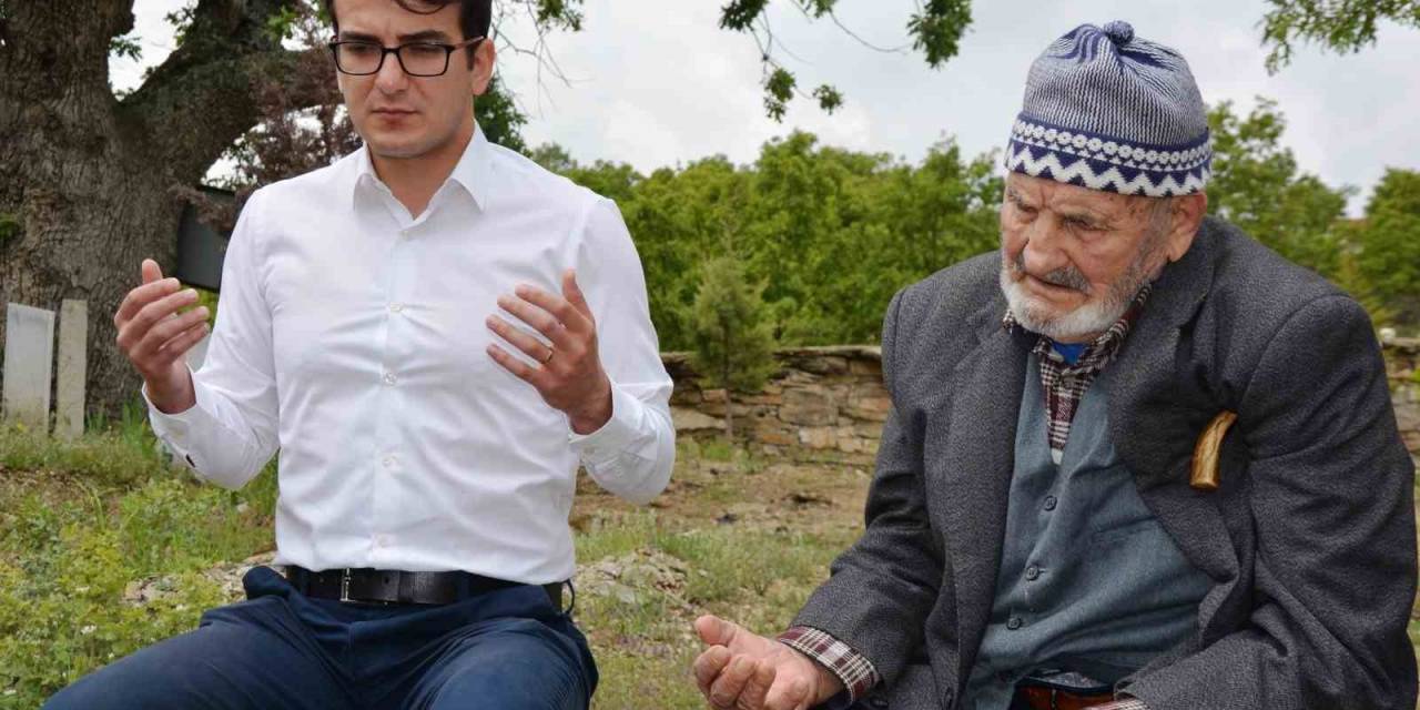 Kaymakam Okumuş, Şehit Kabrini Ziyaret Etti