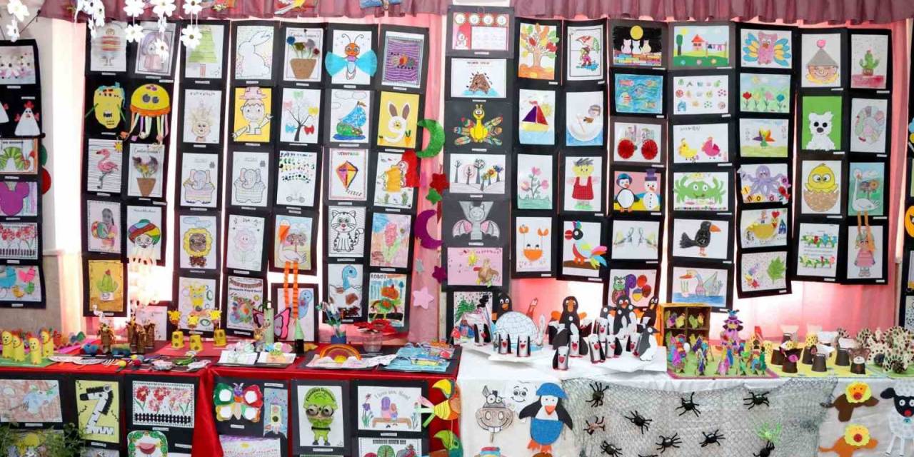 Sivas’ta Minik Öğrenciler Sergi Açtı