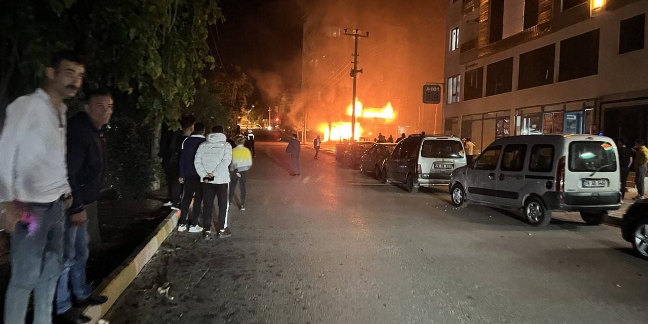 İş Yeri Yangınında Büyük Panik