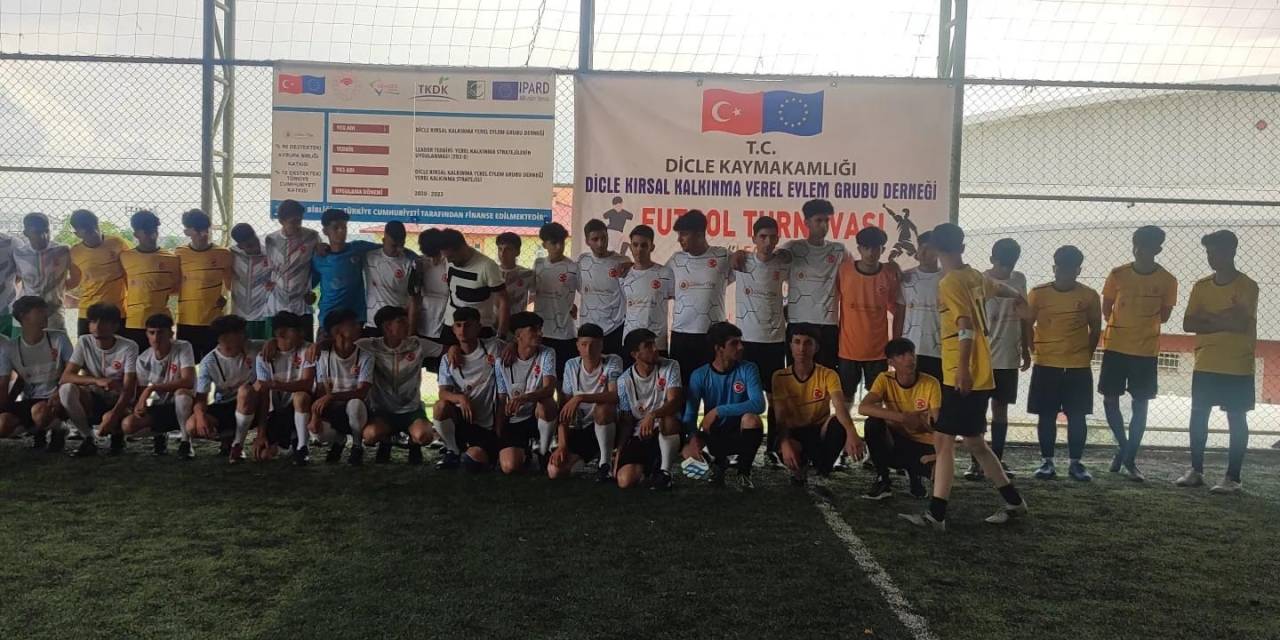 Dikkad Ve Dicle Gençlikspor’dan Liseler Arası Futbol Turnuvası