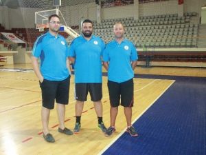 Yalova Belediyespor Parkeye İndi
