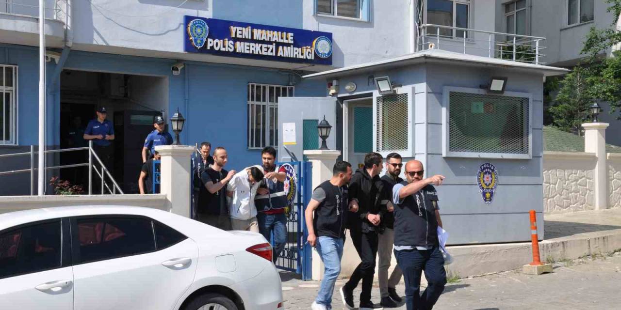 Emekli Öğretmeni Gasp Eden Zanlılar Kısa Sürede Yakalandı