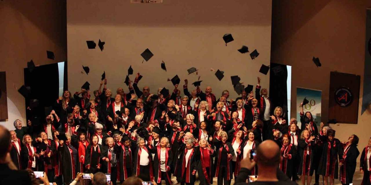 Tazelenme Üniversitesi’nden 82 Öğrenci Mezun Oldu