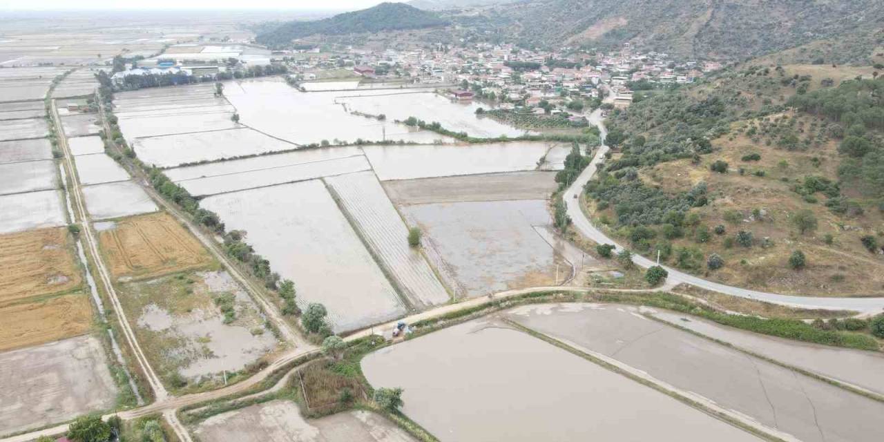 Sel, Tarlaları Sular Altında Bıraktı