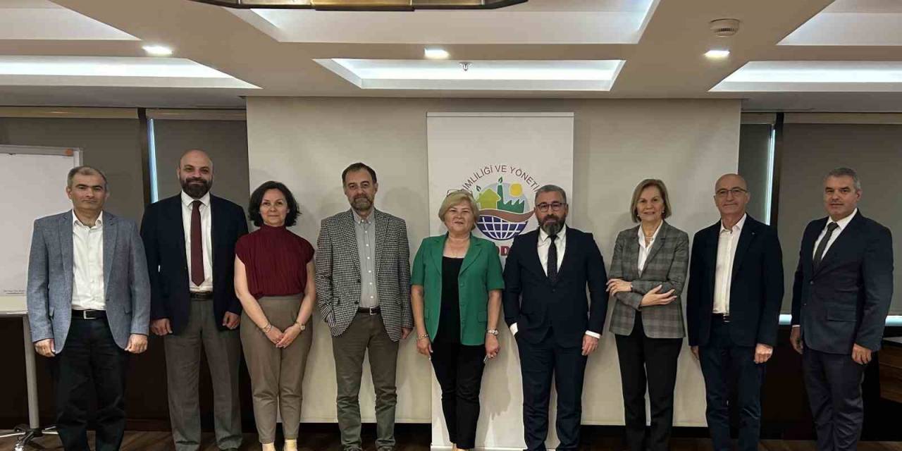 Eyoder’de Onur Ünlü Yeniden Başkan Seçildi