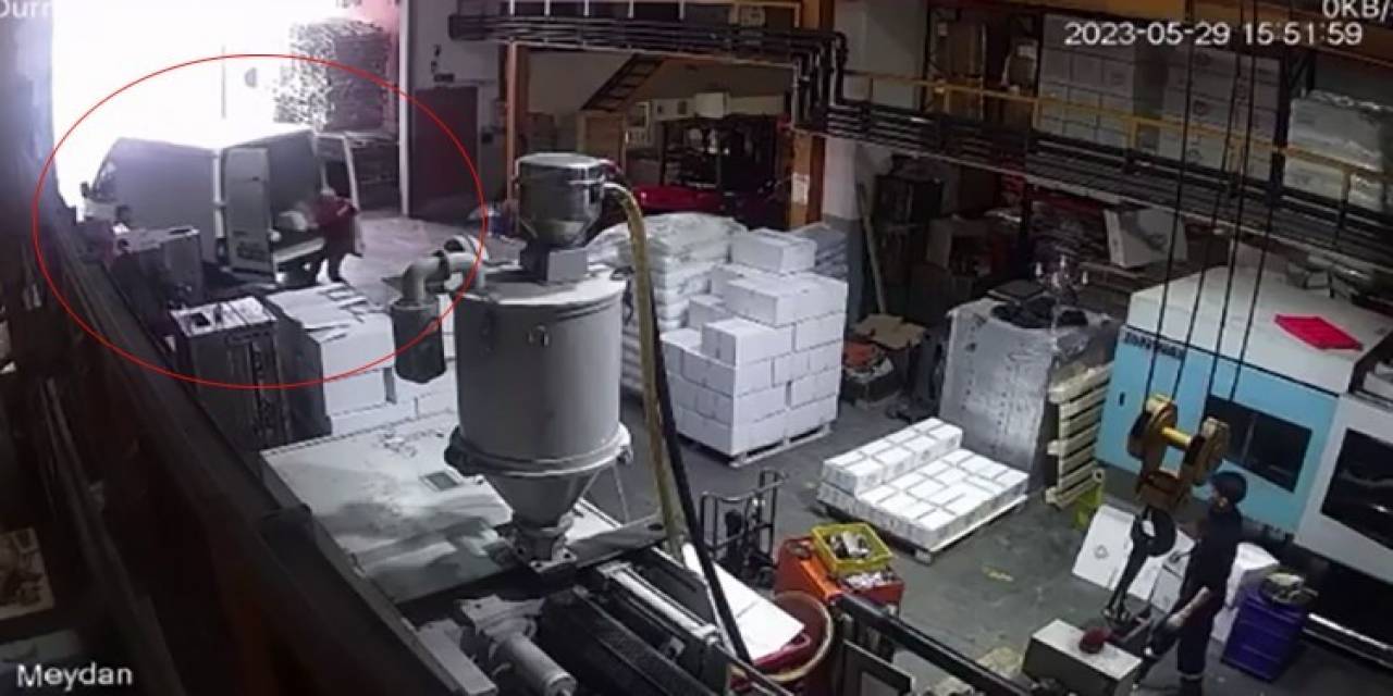 Beylikdüzü’nde "ham Madde Hırsızları" Kamerada