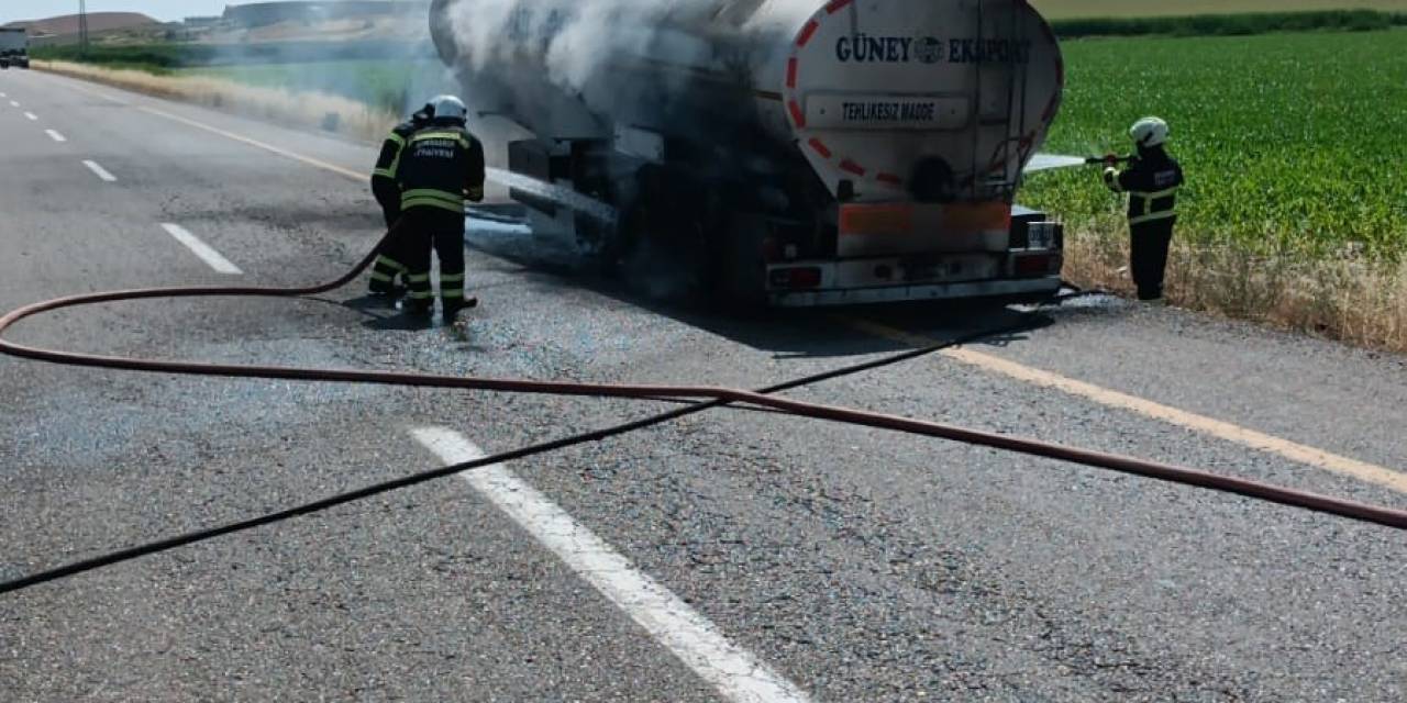 Diyarbakır’da Faciadan Dönüldü: Yakıt Yüklü Tanker Alev Aldı