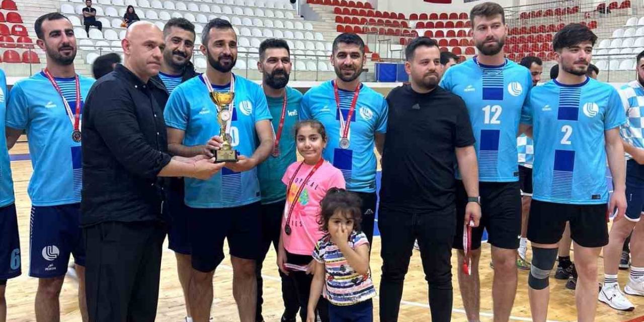 Bahar Turnuvası’nın Şampiyonu Halk Eğitim Merkezi