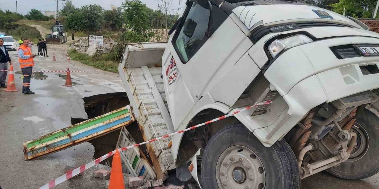 Yol, Kamyonu Yuttu