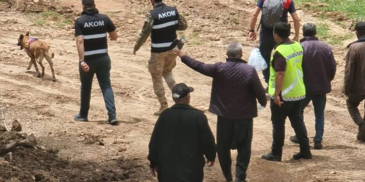 Her Yerde Aradılar, Cansız Bedenine Ulaştılar
