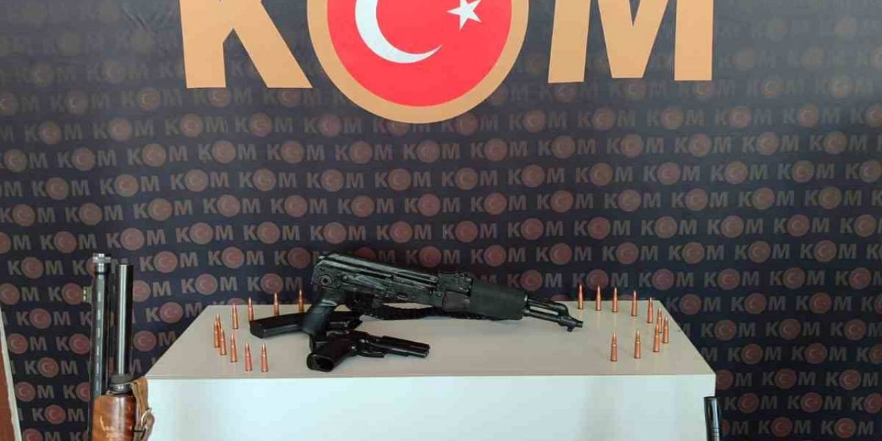 Kahramanmaraş’ta Silah Kaçakçılığı Operasyonu: Biri Kalaşnikof 4 Silah Ele Geçirildi
