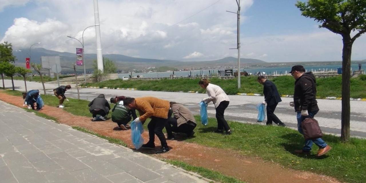 Tatvan Sahilinde “dünya Tütünsüz Günü” Etkinliği