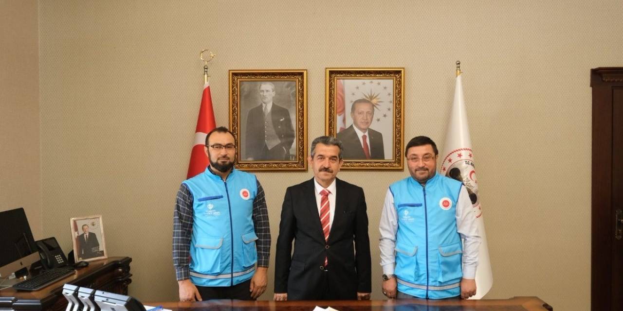 Vali Ekici’den Depremzedelere Kurban Bağışı