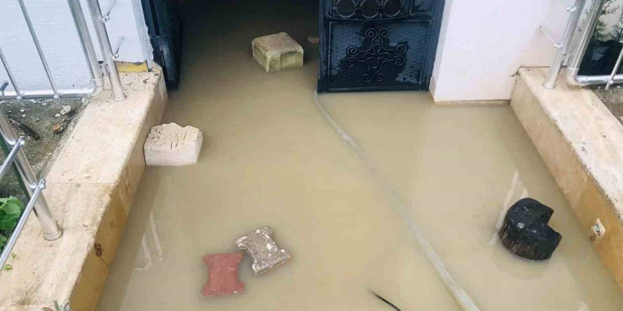 Bilecik’te Aşırı Yağış Hayatı Felç Etti