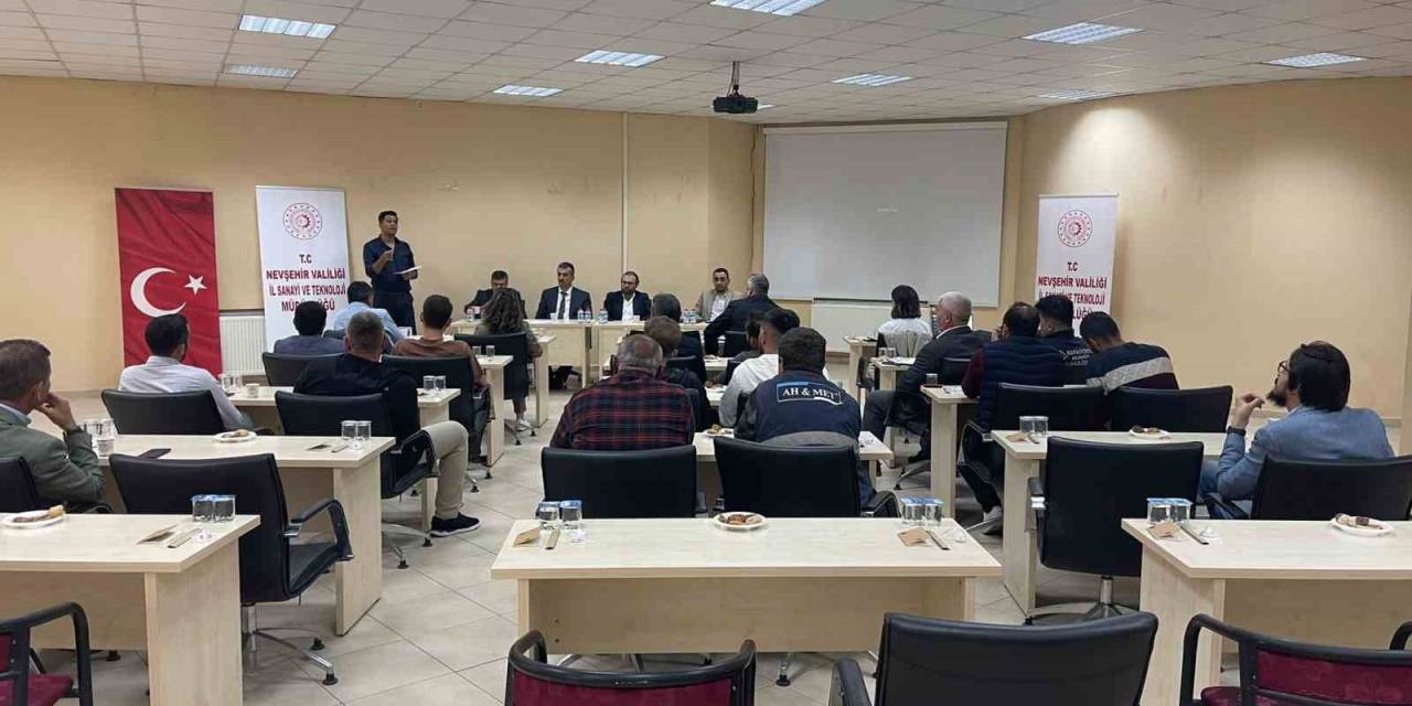 Nevşehir’de Asansörcüler İstişare Etti