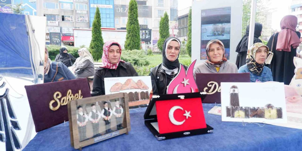 Bir Yıllık Emeklerini Sergilediler