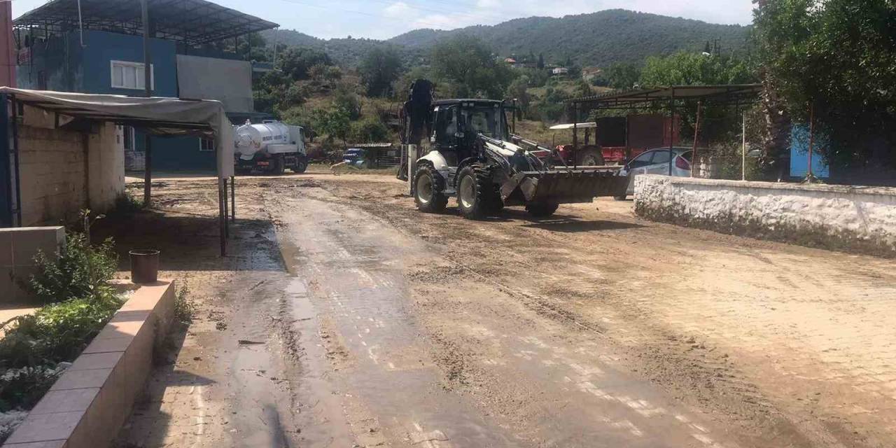 Bağarası’nda Yağışların Olumsuz Etkilerine Söke Belediyesi Müdahale Etti