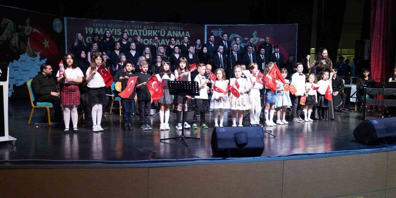 Depremden Etkilenen 11 İlin Türküleri Seslendirildi