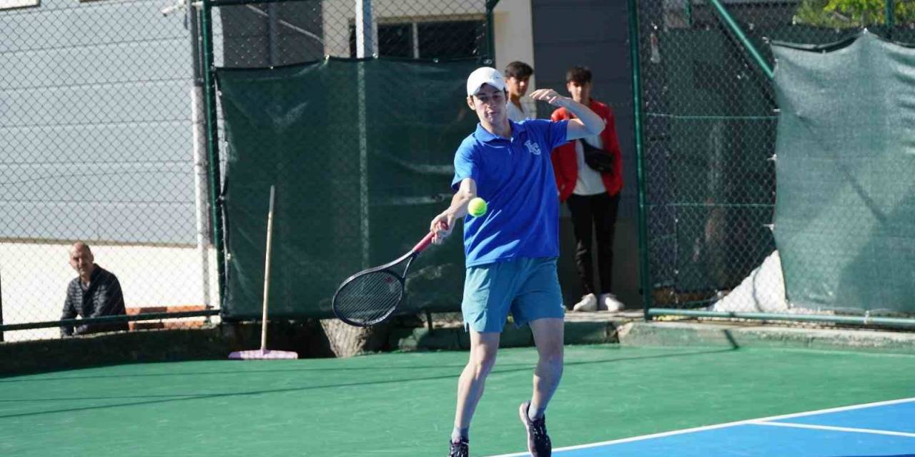 Okul Sporları Gençler Tenis Türkiye Birinciliği Müsabakaları Manisa’da Başladı