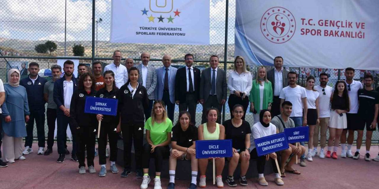 Şırnak’ta Üniversiteler Arası Tenis Bölge Şampiyonası Başladı