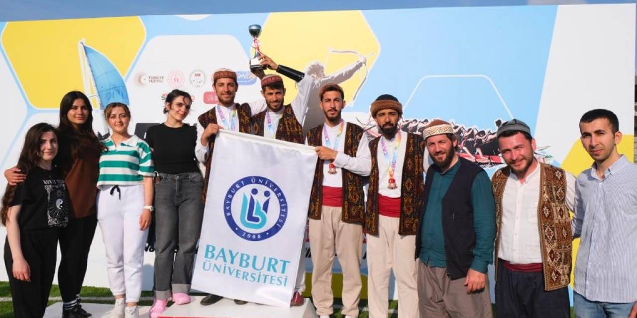 Bayburt Üniversitesi, Geleneksel Türk Okçuluğunda Takım Halinde Bronz Madalya Kazandı