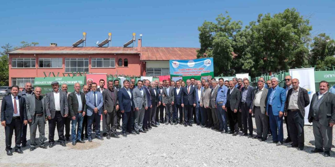 Vanlı Çiftçilere Sıvat Desteği