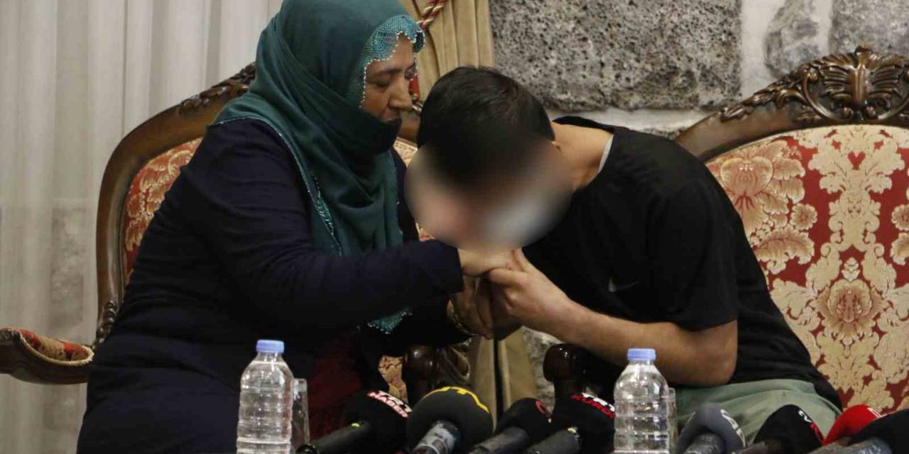 Evlat Nöbetinde 42. Aile Çocuklarına Kavuştu