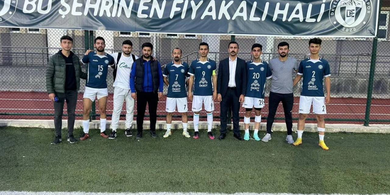 Arif Toker Futbolculuk Kariyerini Noktaladı