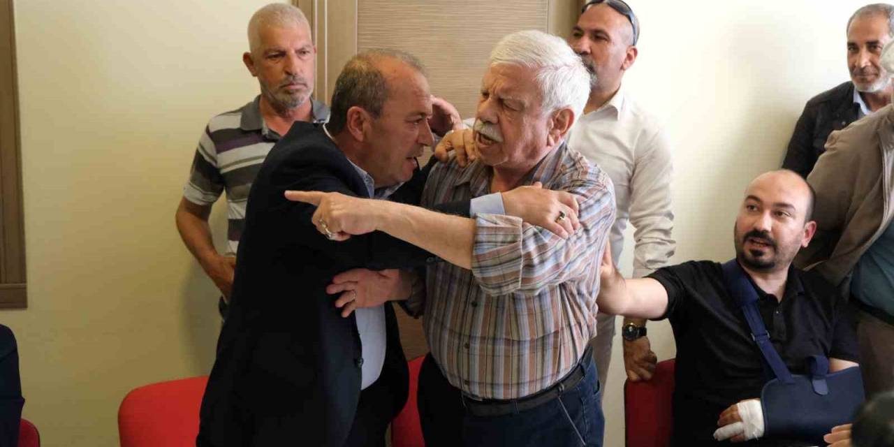 Manisa Chp’de Kurultay Talebi Ortalığı Karıştırdı