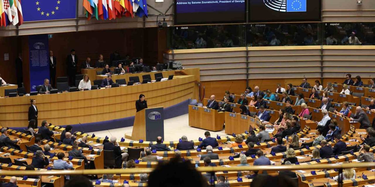 Avrupa Parlamentosu’ndan Mühimmat Üretimini Destekleme Yasası’na Onay