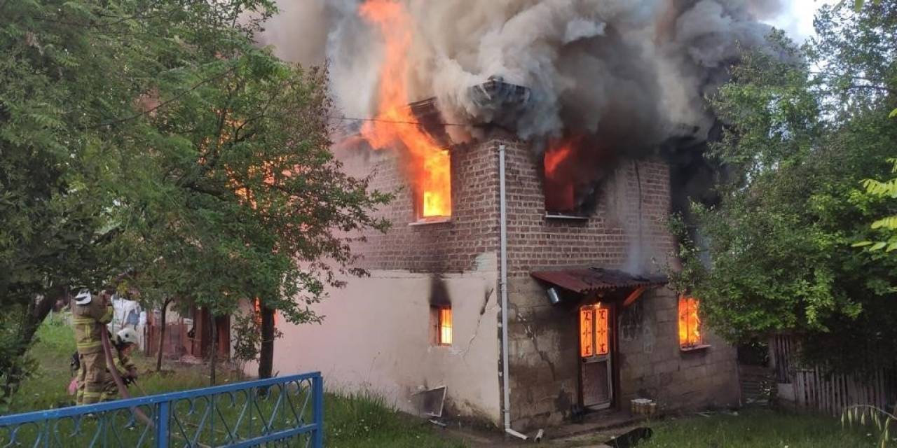 Bartın’da İki Katlı Ev Alevlere Teslim Oldu