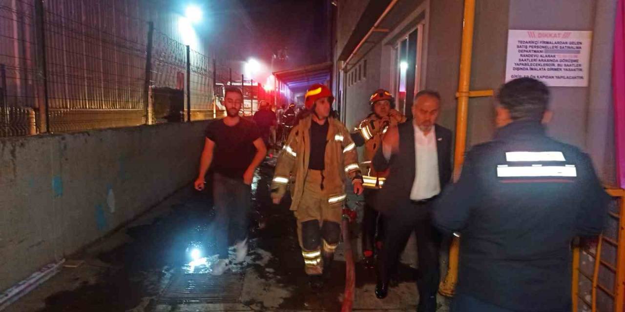 Bursa’da Kauçuk Fabrikasında Büyük Yangın